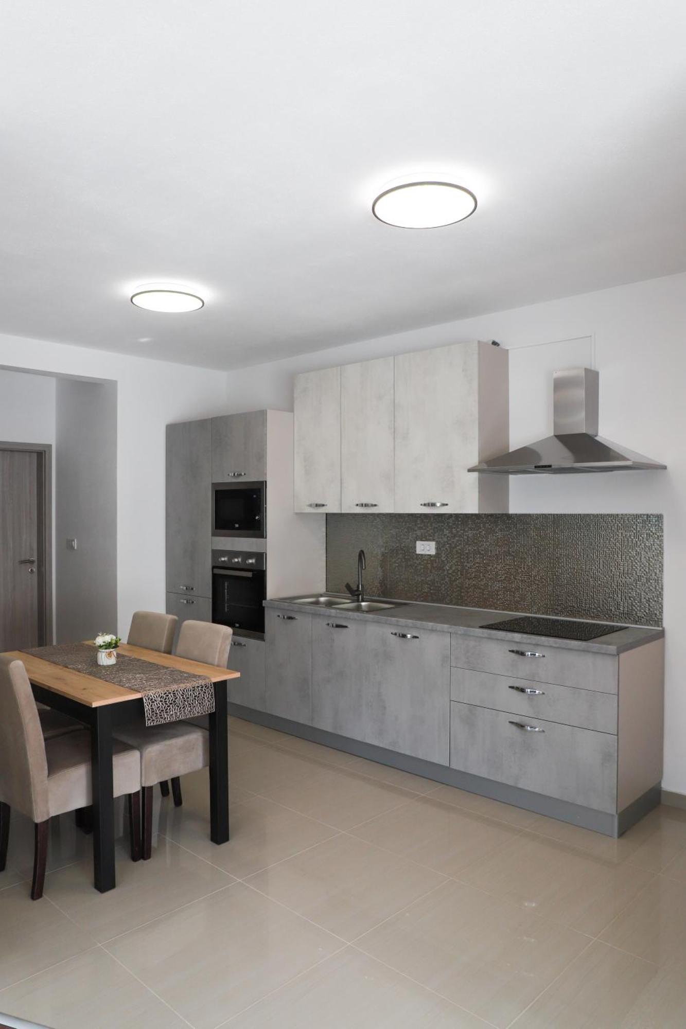 Holiday Apartments Ivano & Leo - Private Parking Zadar Exterior foto